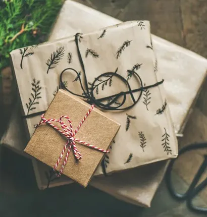 Idées cadeaux : Offrir un livre, un geste rempli de sens